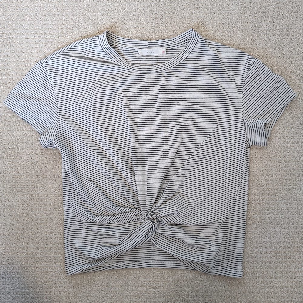 Tamara Cropped Knot Front Knit Top